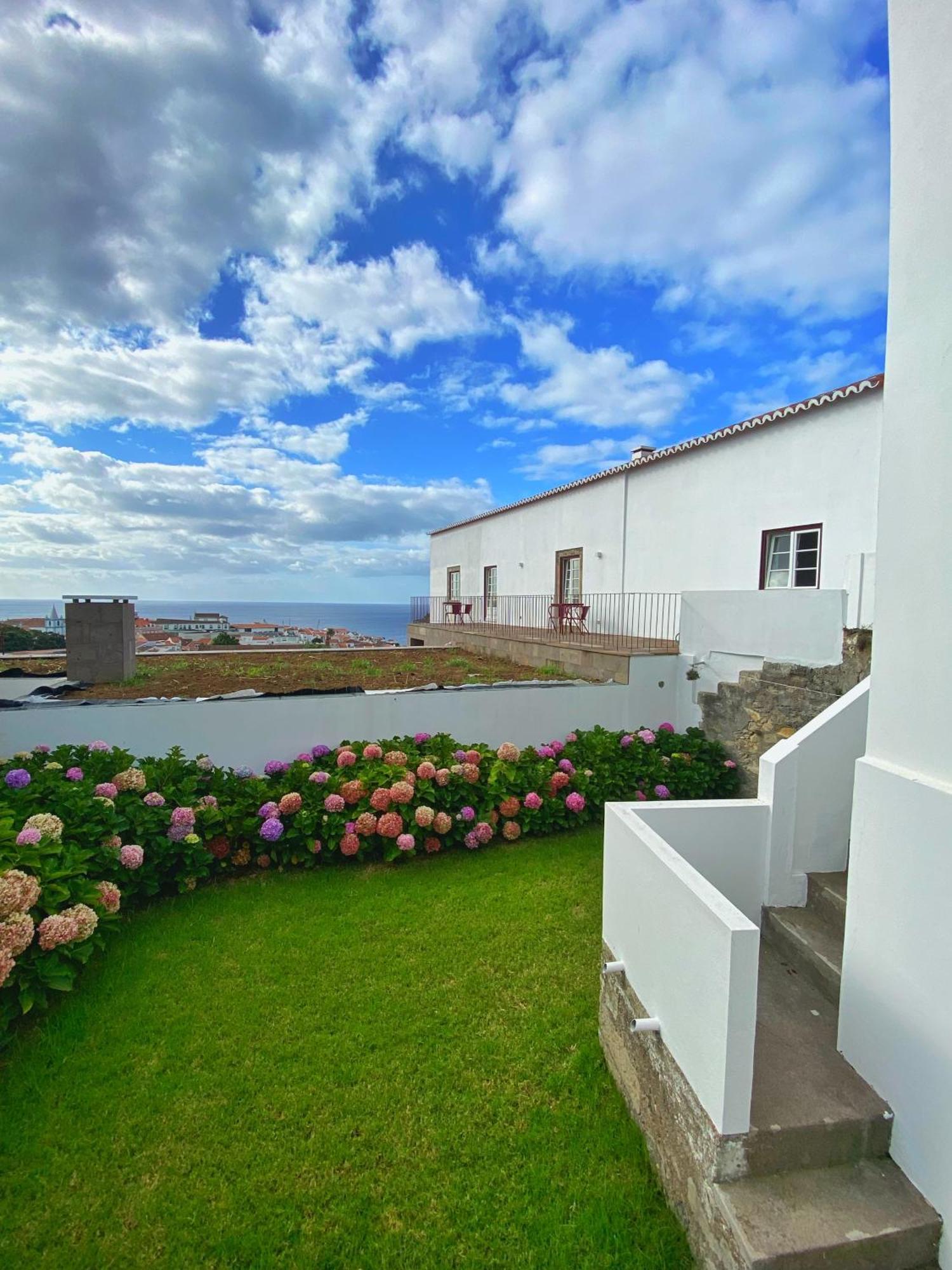 Casa Do Pisao - Cosy And Modern Two-Bedroom Townhouse Angra do Heroísmo Εξωτερικό φωτογραφία